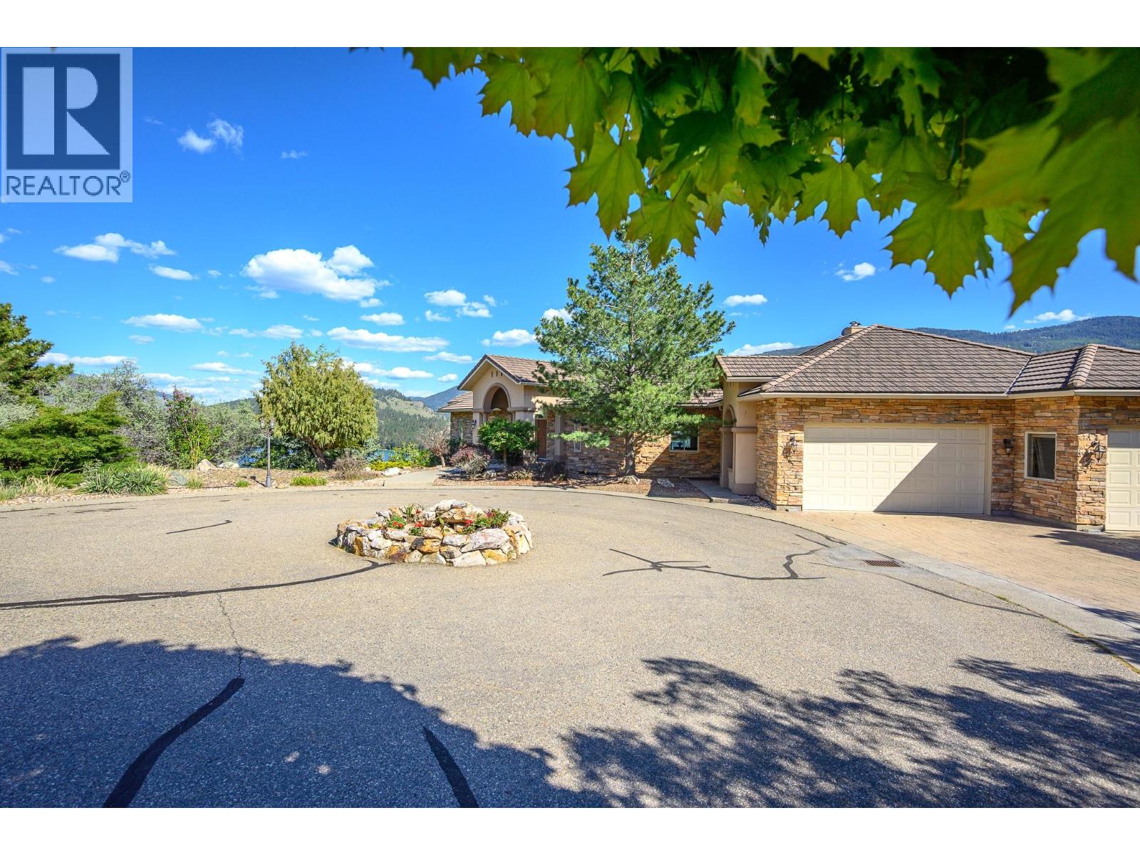 #6 315 Kalamalka Lakeview Drive - 69