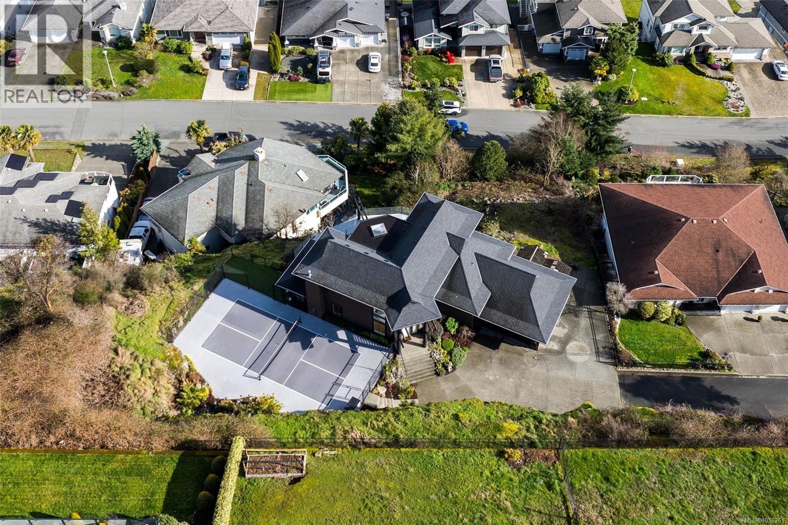 3392 Haida Dr - 53