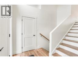141 Regiment Creek Avenue, photo 5