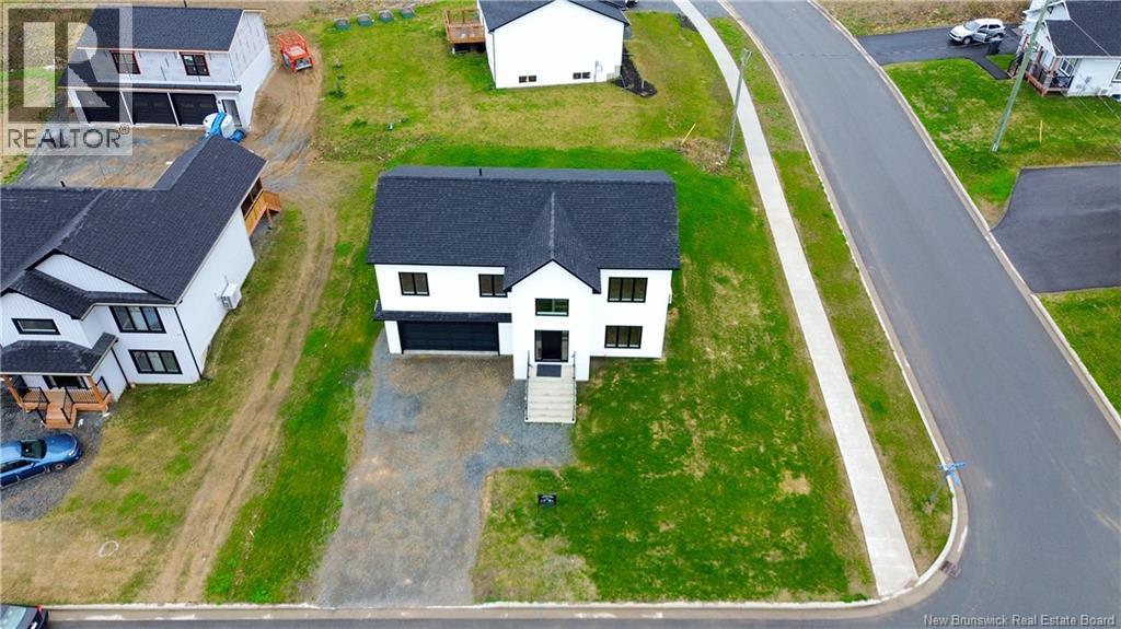 141 Regiment Creek Avenue, Fredericton — photo 2