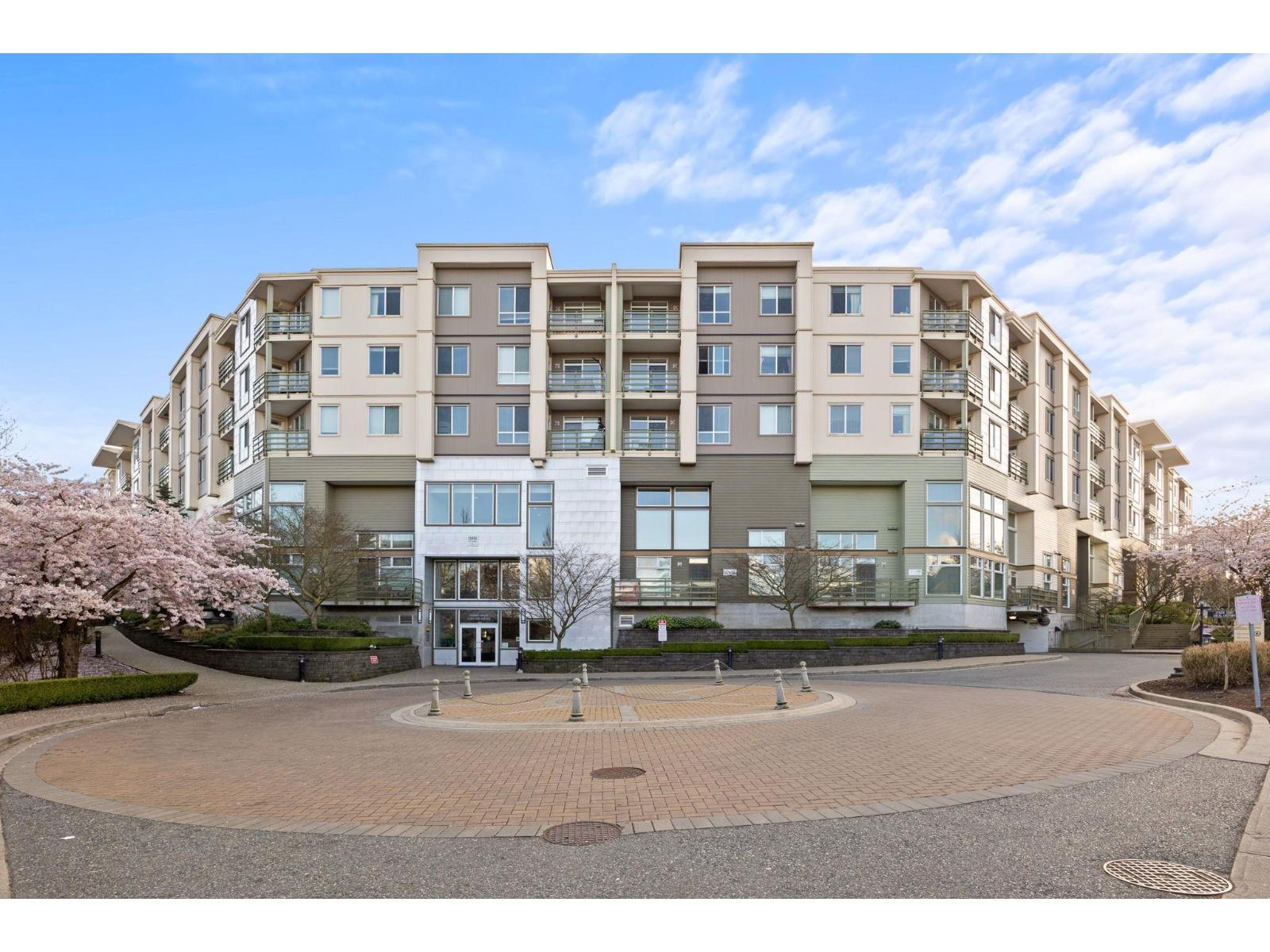 312 15850 26 Avenue - photo 2
