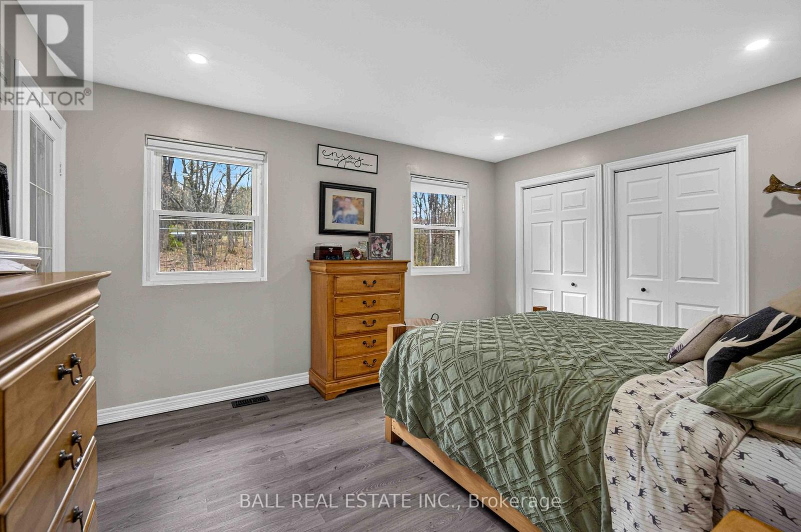 47 DENISON DRIVE - 17