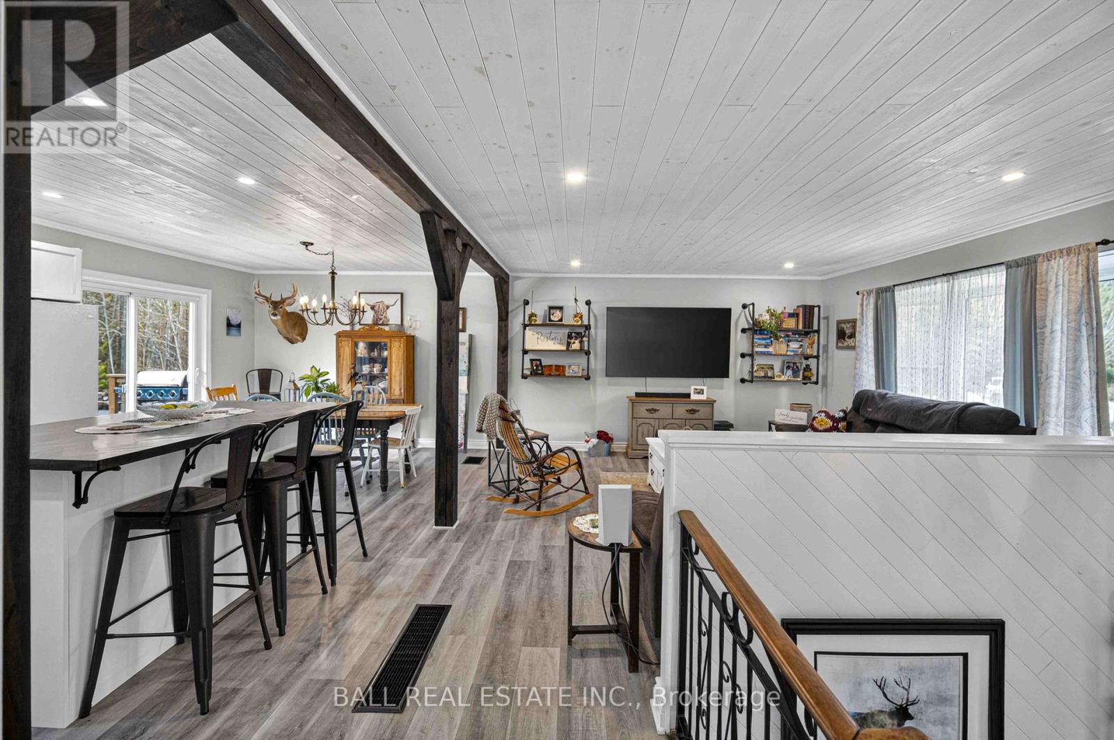 47 DENISON DRIVE - 7