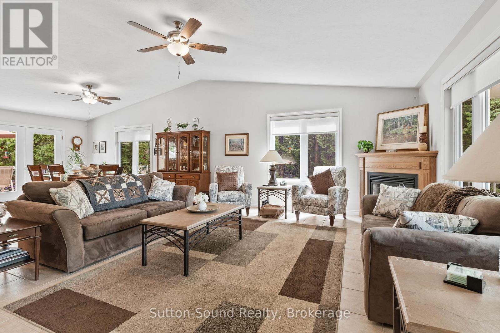 1215 SUNSET DRIVE - 17