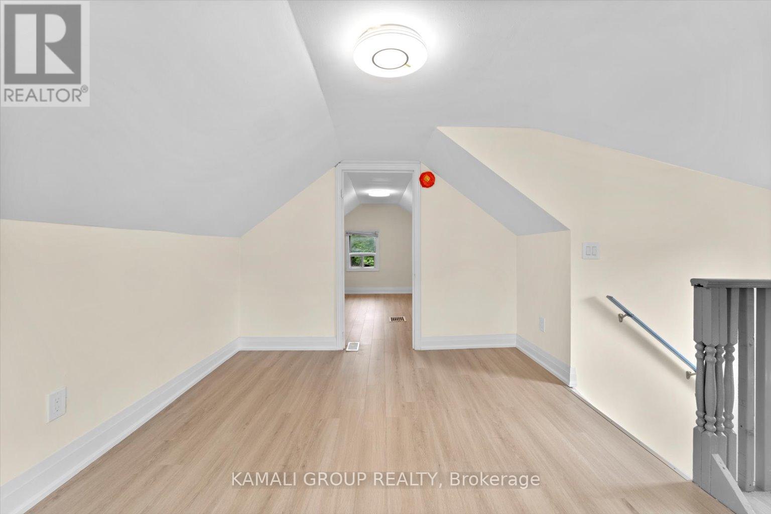 254 BRUCE STREET - 28