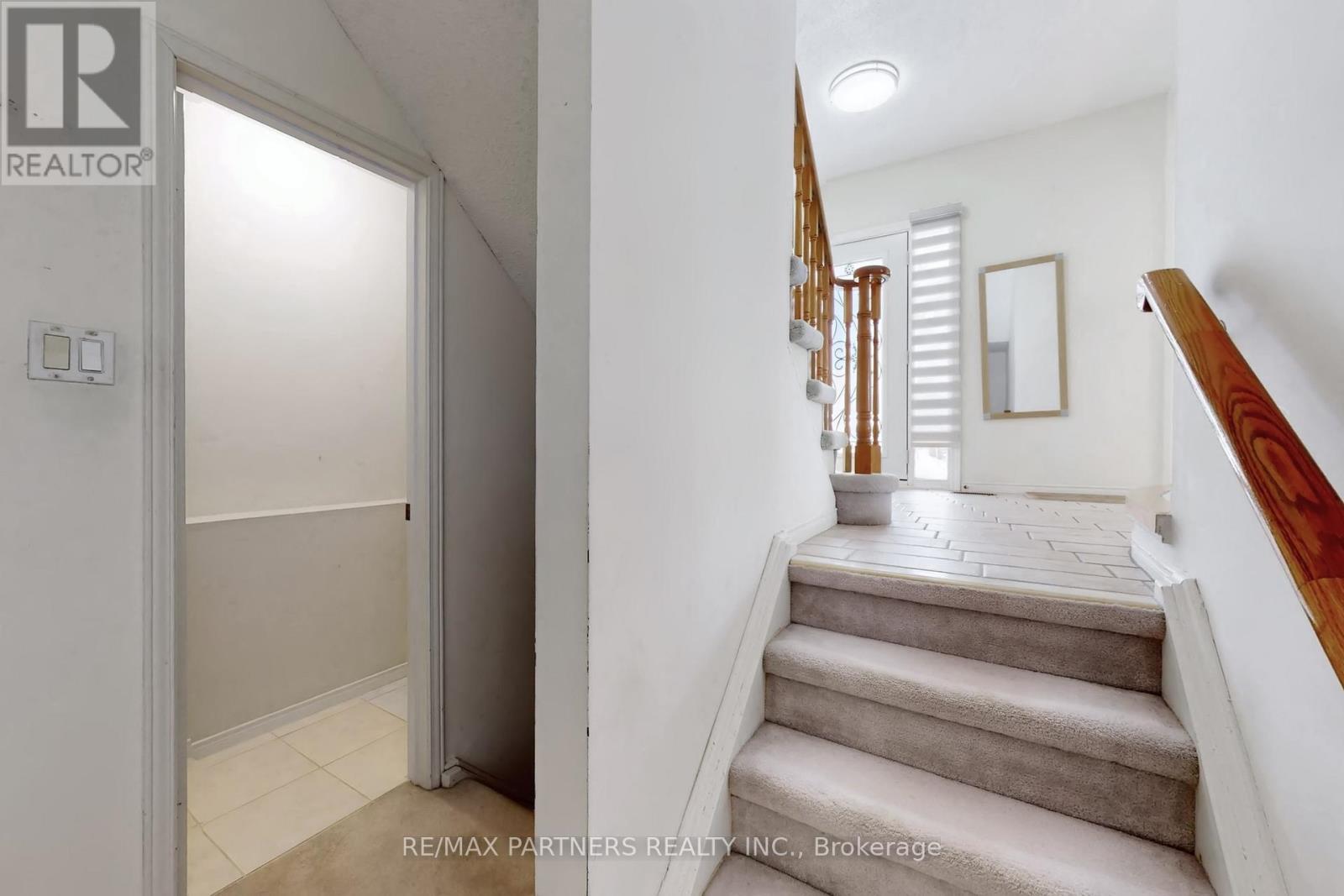 48 COVERDALE CRESCENT - 19