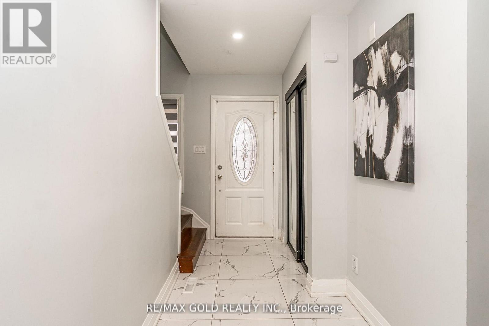 13 MARTINDALE CRESCENT - 6