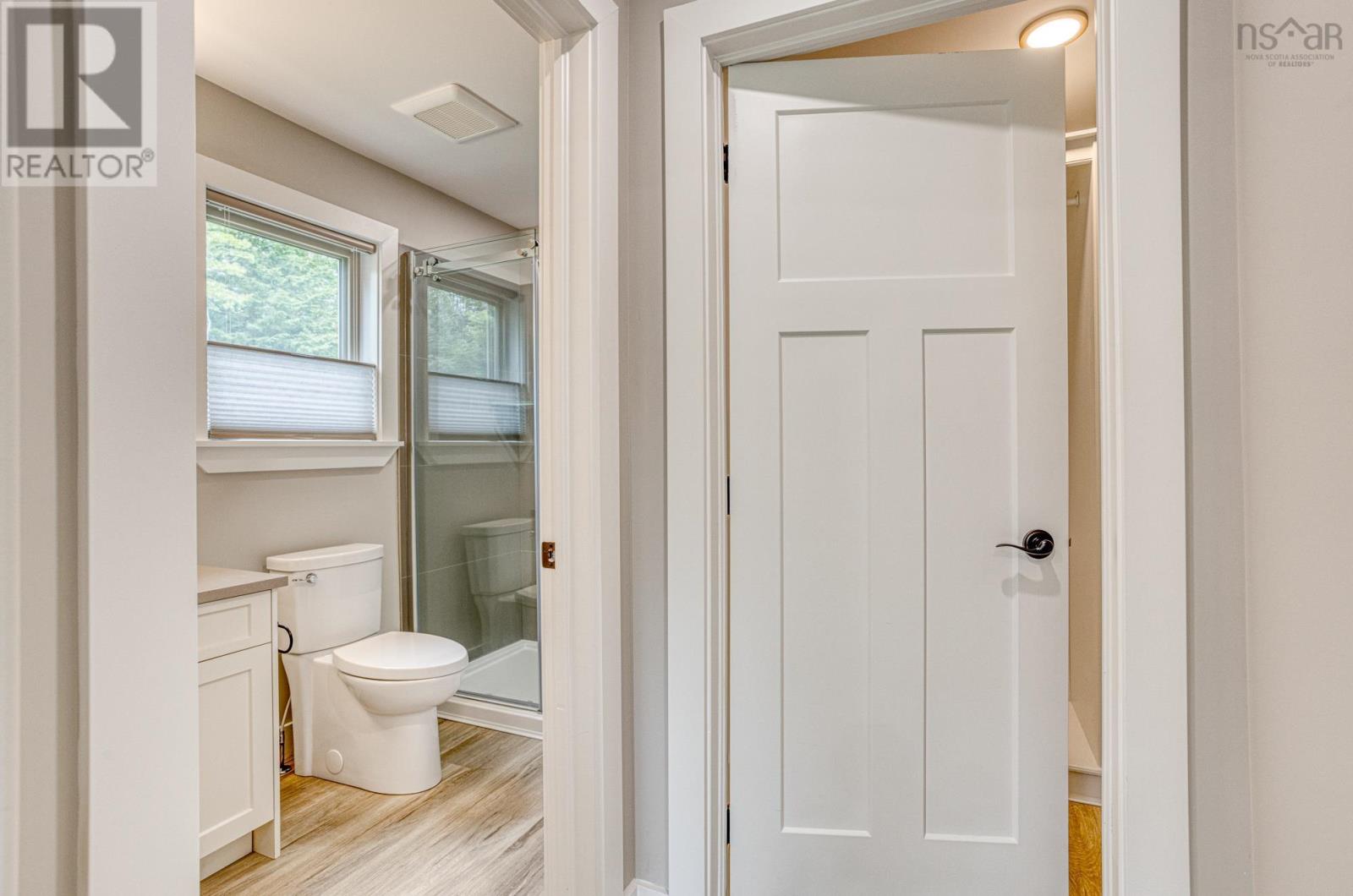 Property 38 of 50 of 570 Myra Road