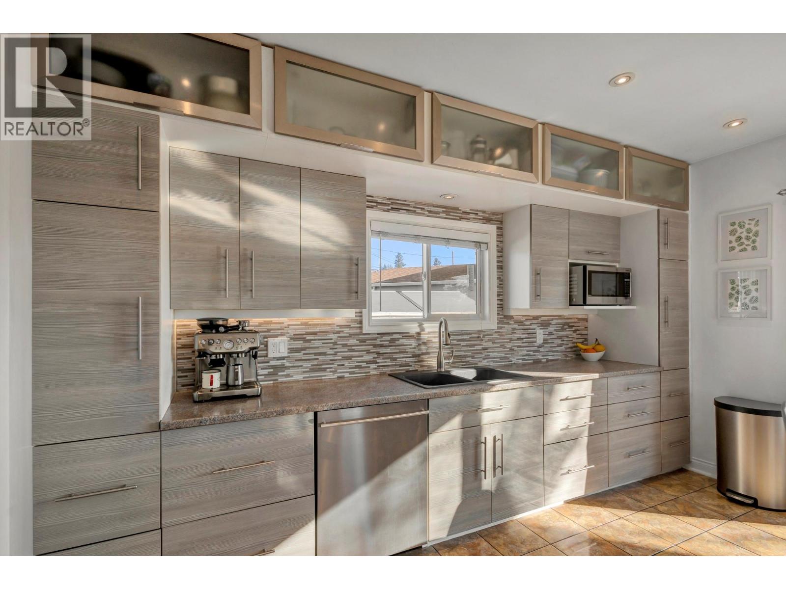 495 White Road - Image 3