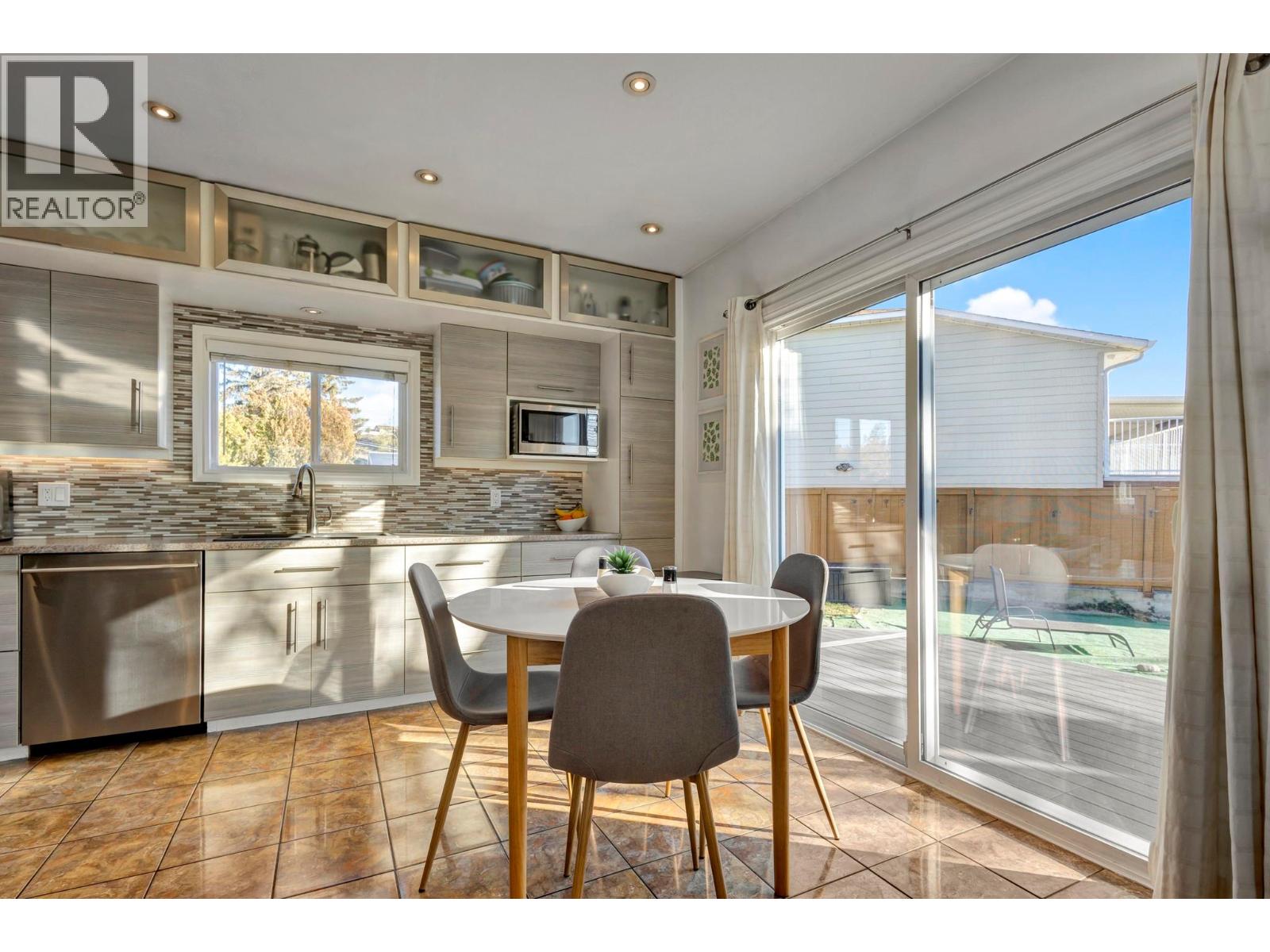 495 White Road - 4