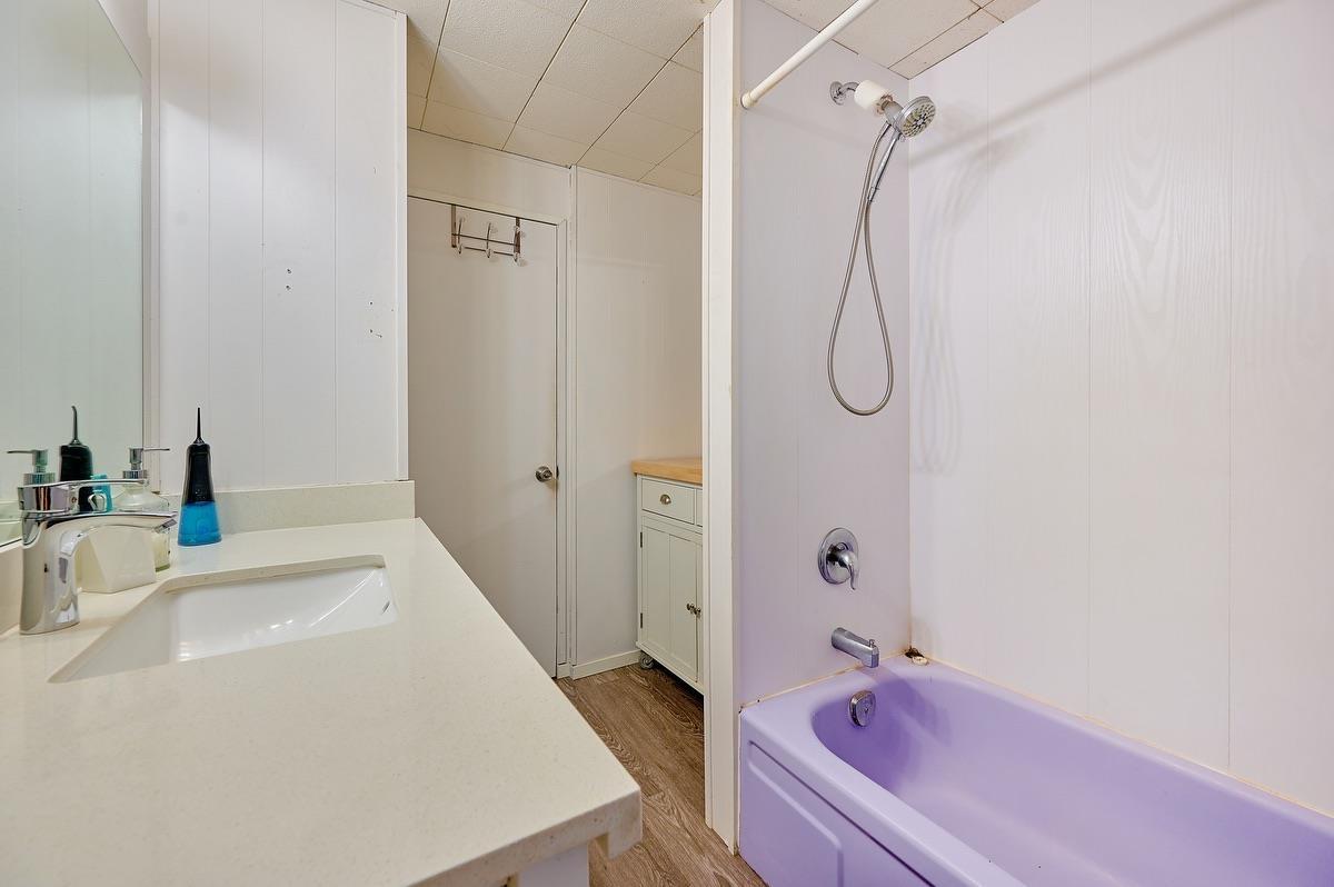3 Bed, 1 Bath House for Sale in Abbotsford – 2213 CRYSTAL COURT, Abbotsford – MLS# R3121255 - Image 7