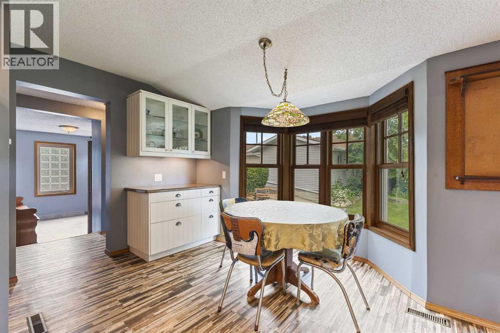 Breakfast nook