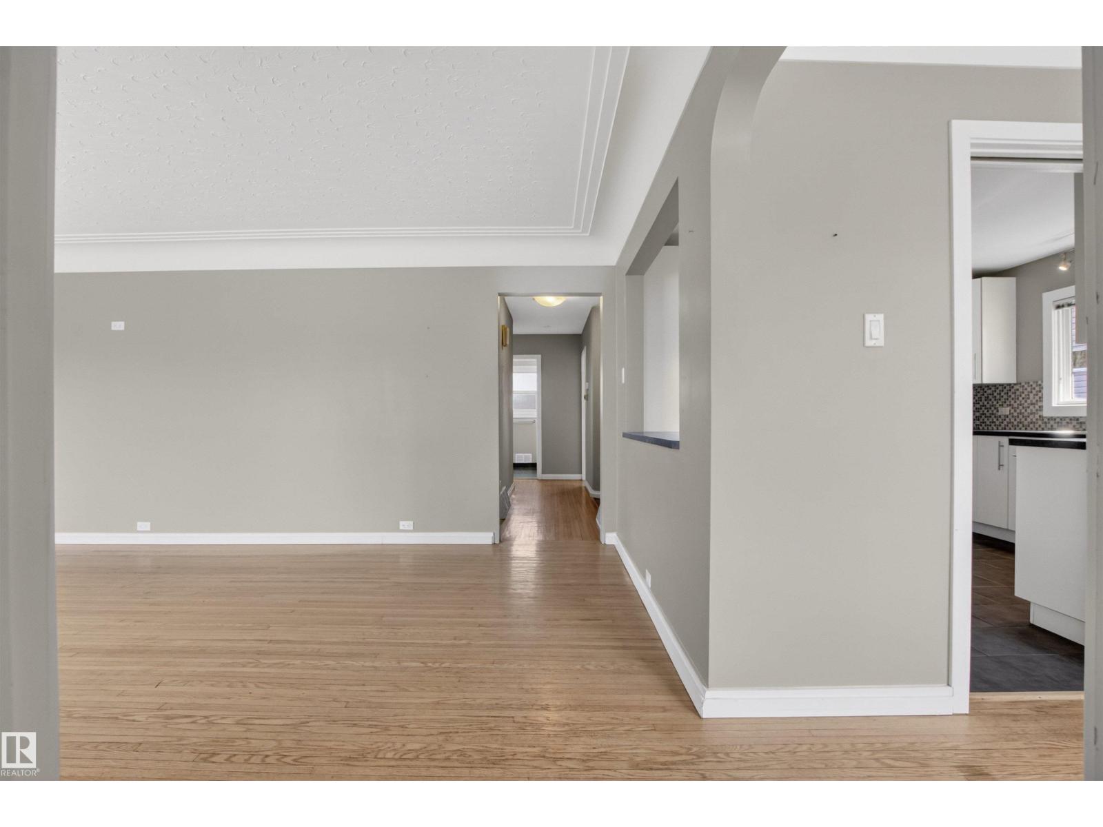 14232 95 AV NW, Edmonton