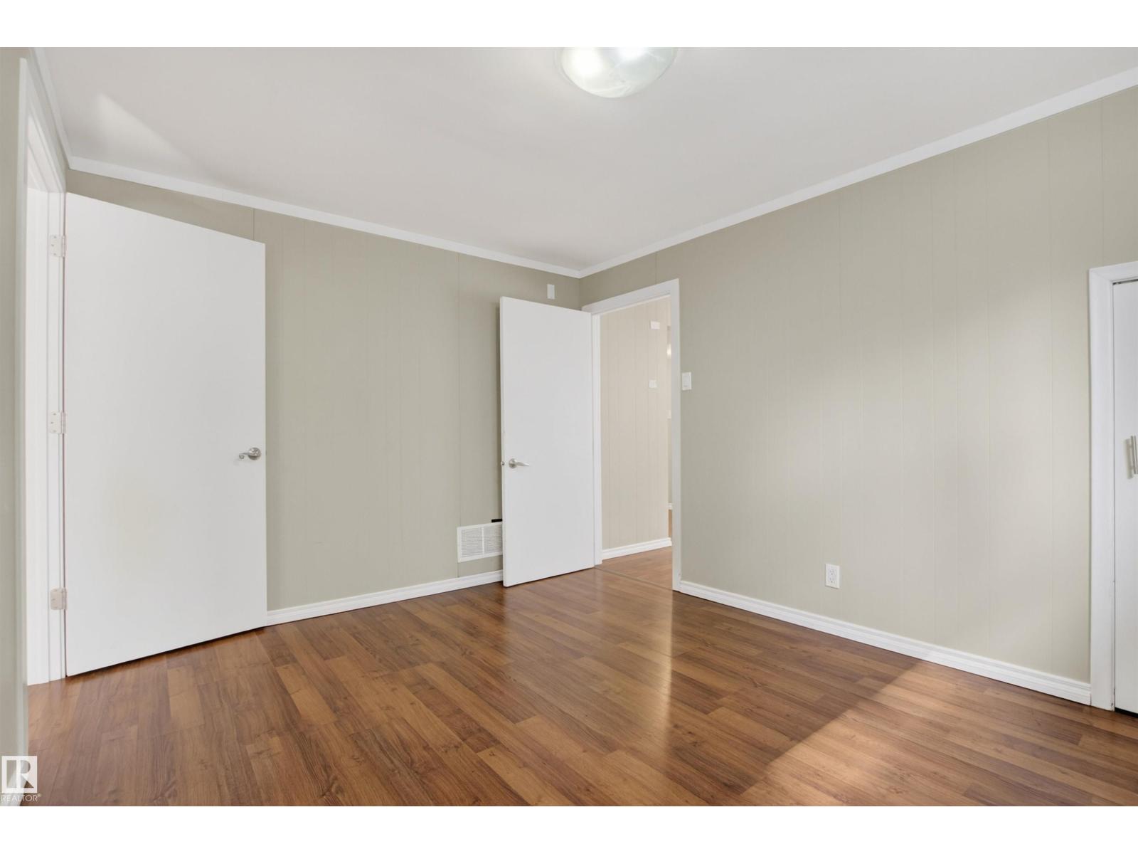 14232 95 AV NW, Edmonton