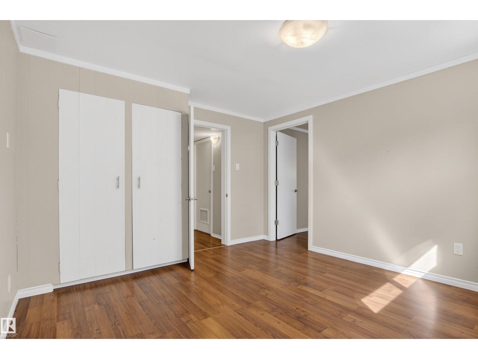 14232 95 AV NW, Edmonton
