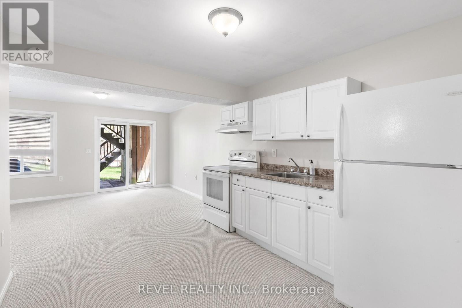 617 CLANCY CRESCENT - 28