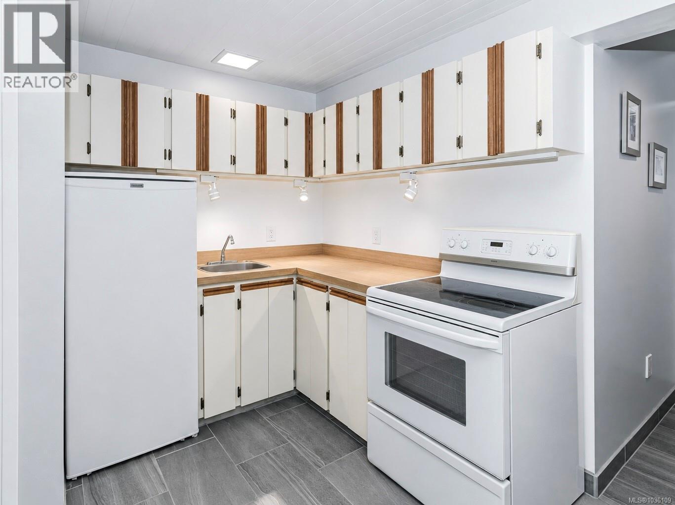 7136 Willis Point Rd - 20
