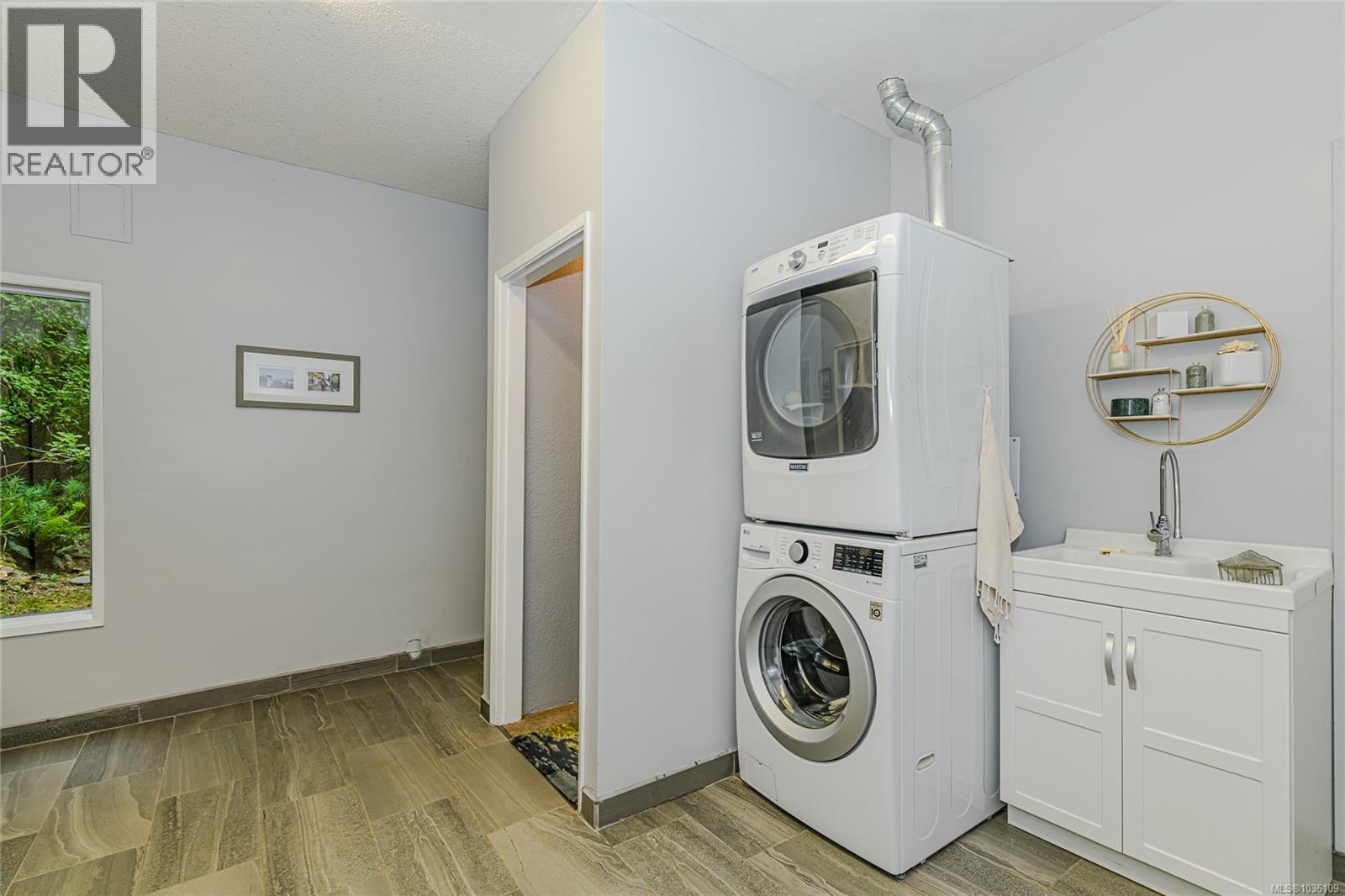 7136 Willis Point Rd - 26