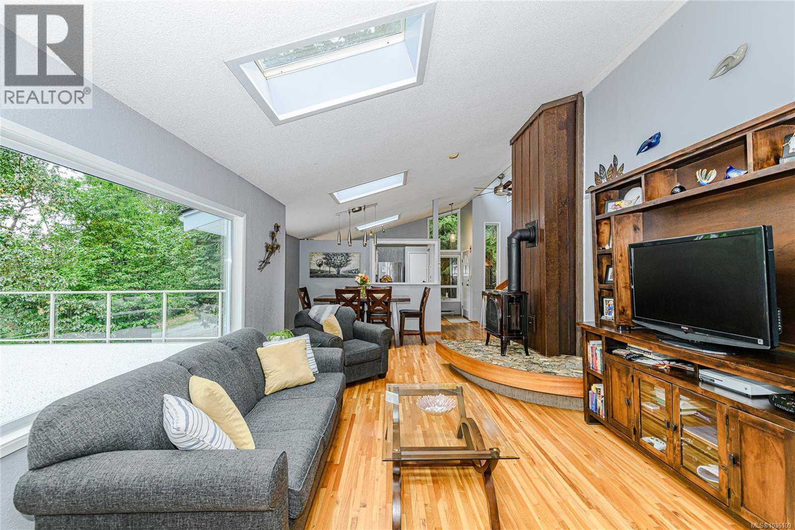 7136 Willis Point Rd - 8