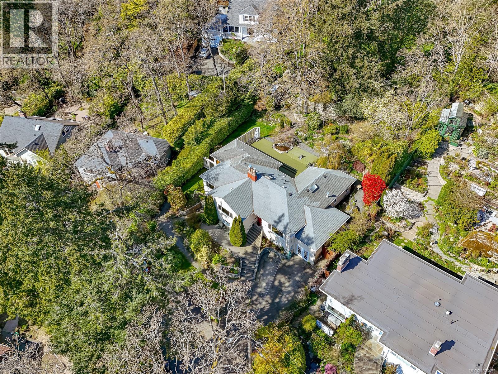  1184 Clovelly Terrace, Saanich