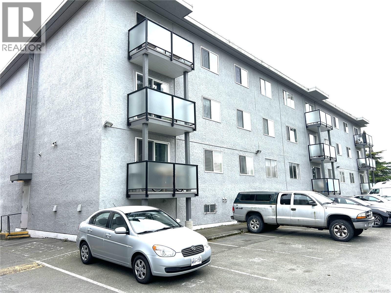 304 904 HILLSIDE Avenue, Victoria