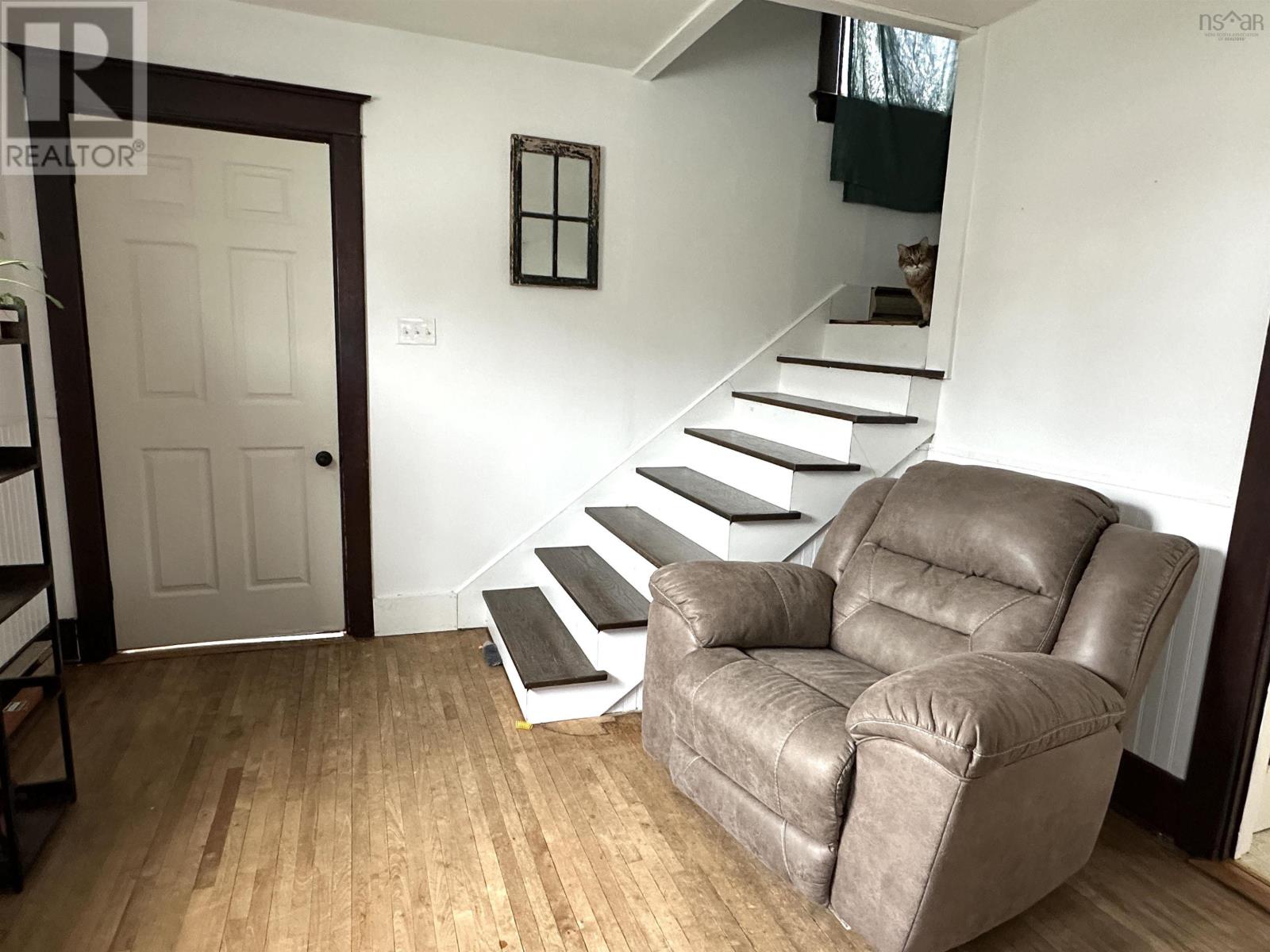 Property 8 of 21 of 19 Markland Avenue