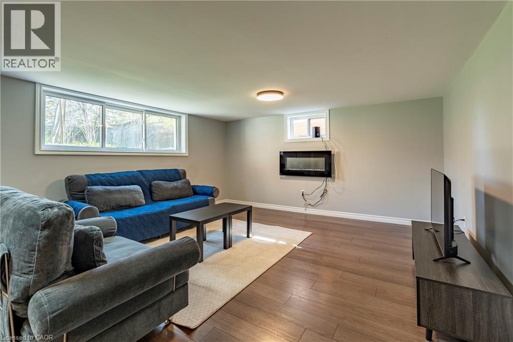 104 BONIFACE Avenue, Kitchener, Ontario, N2C1L9 — Photo 35