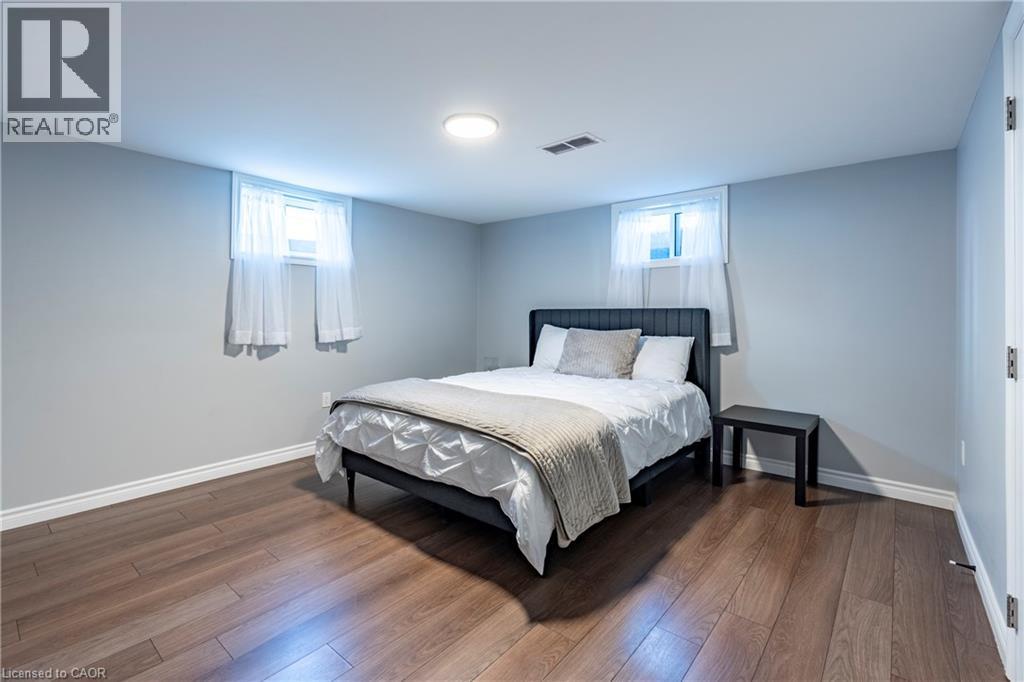 104 BONIFACE Avenue, Kitchener, Ontario, N2C1L9 — Photo 10
