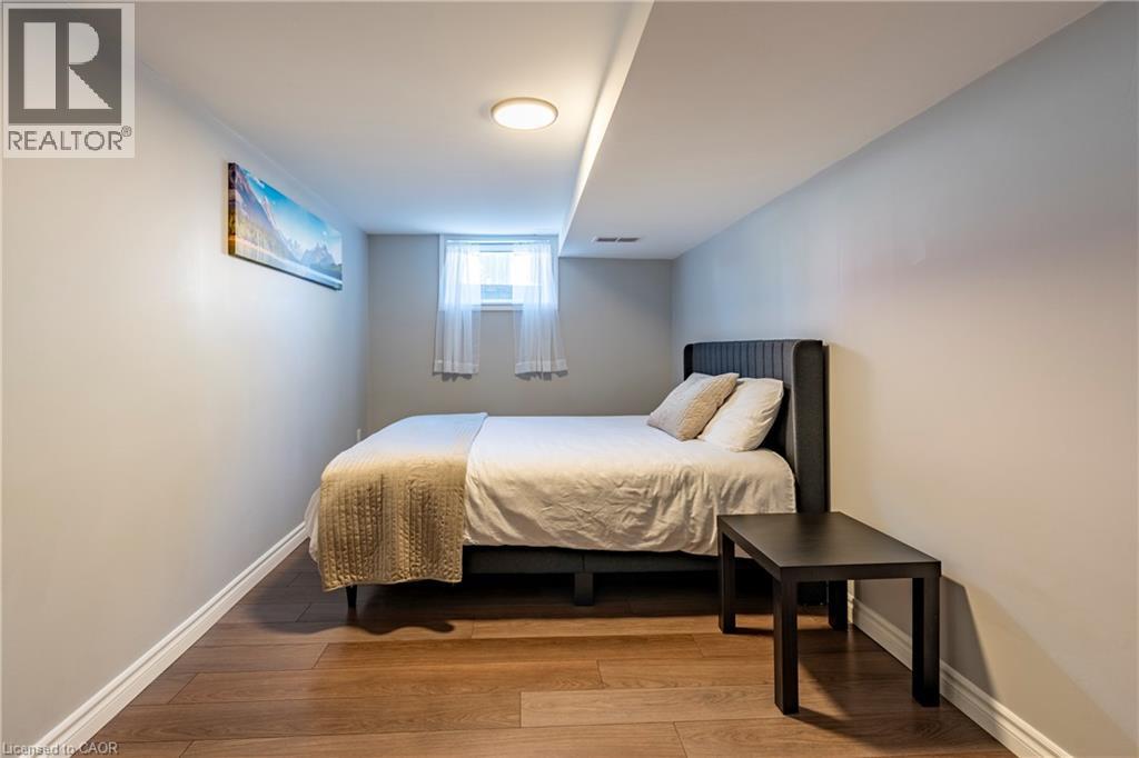 104 BONIFACE Avenue, Kitchener, Ontario, N2C1L9 — Photo 8