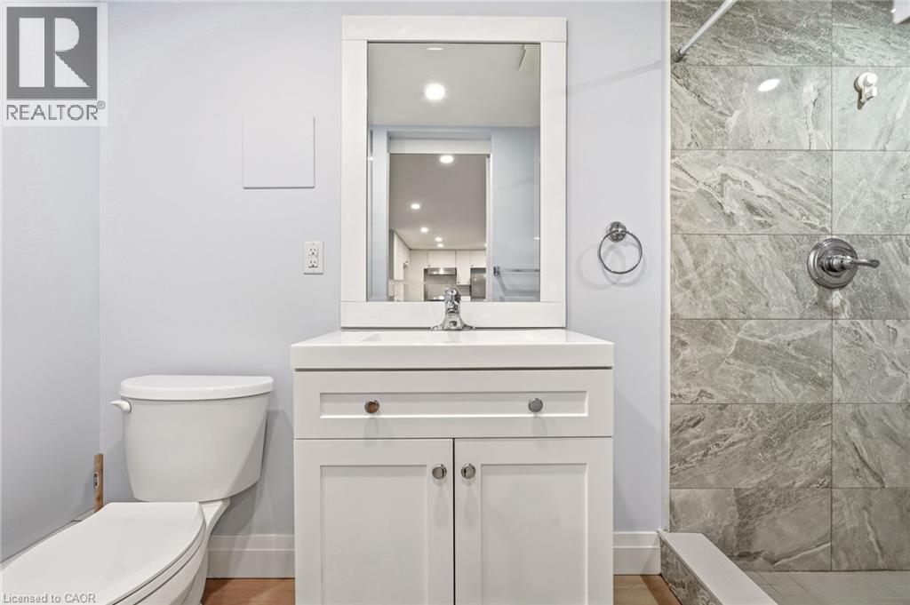 152 SANFORD Avenue S Unit# LOWER, Hamilton, Ontario, L8M2G9 — Photo 5