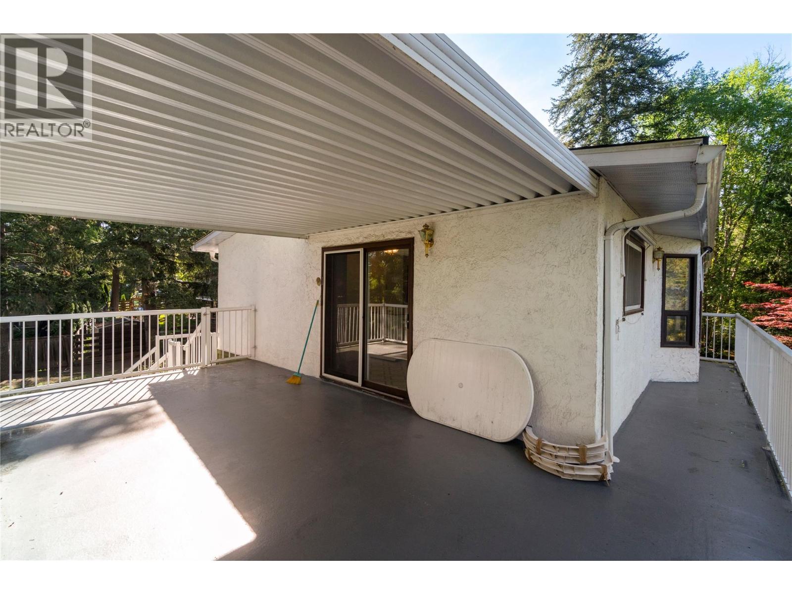  170 25th Street Northeast, Salmon Arm