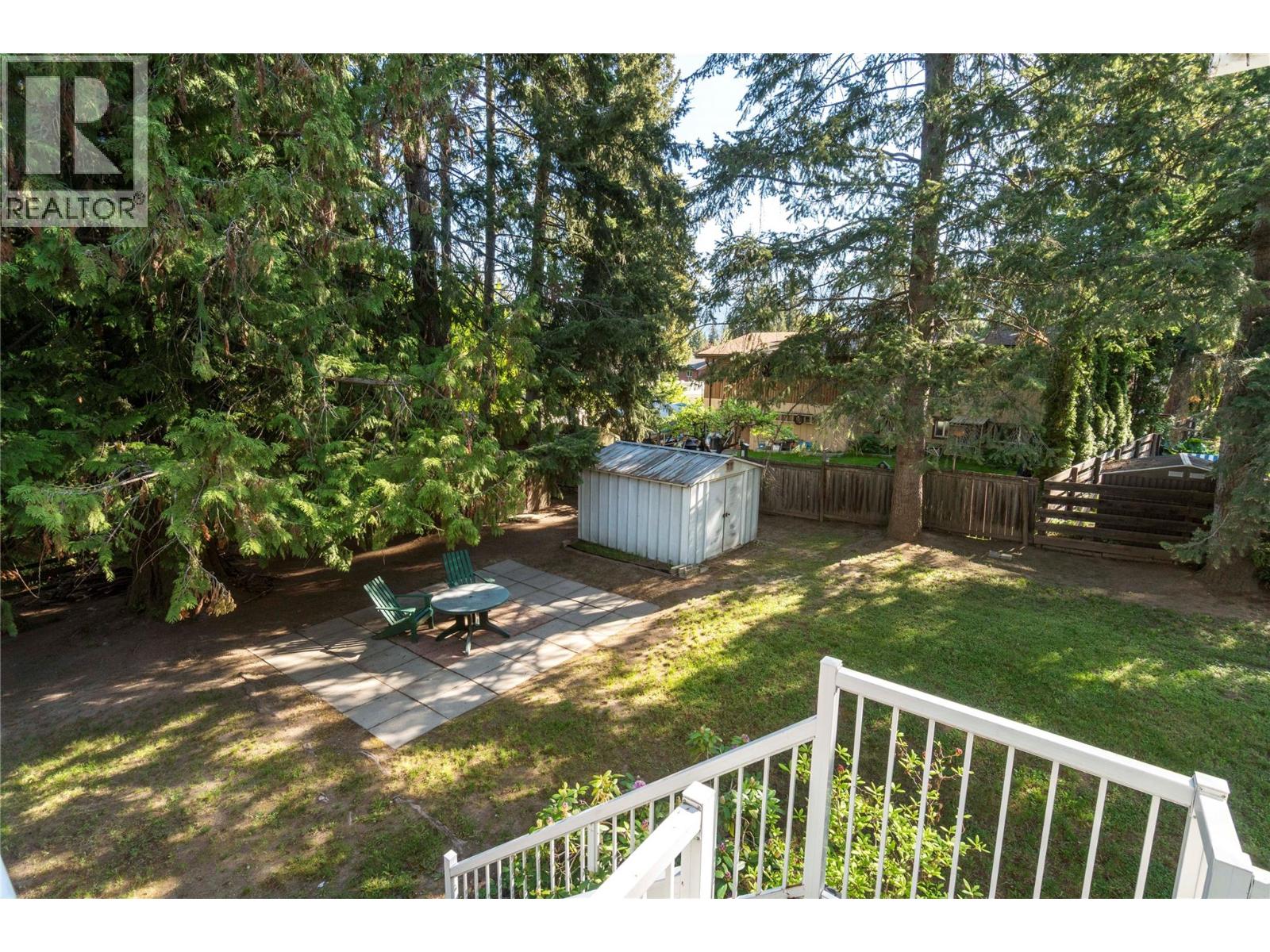  170 25th Street Northeast, Salmon Arm