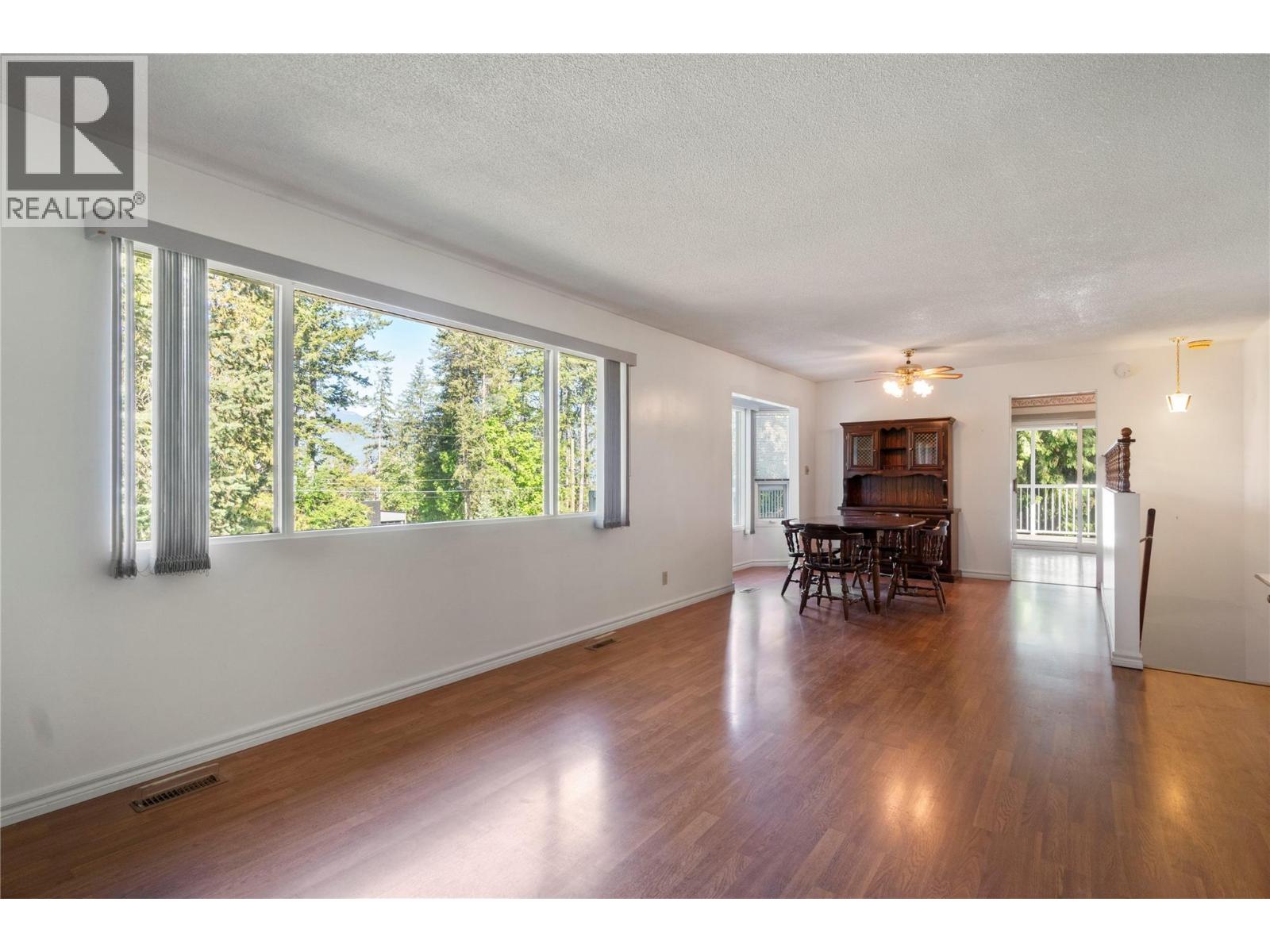  170 25th Street Northeast, Salmon Arm