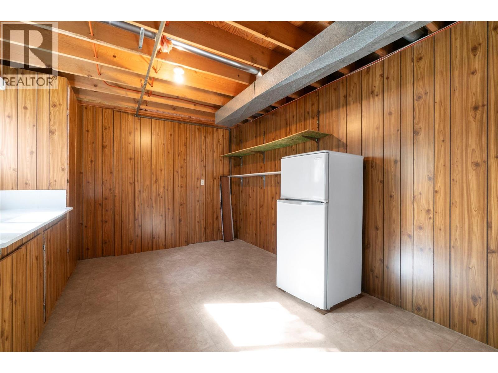  170 25th Street Northeast, Salmon Arm