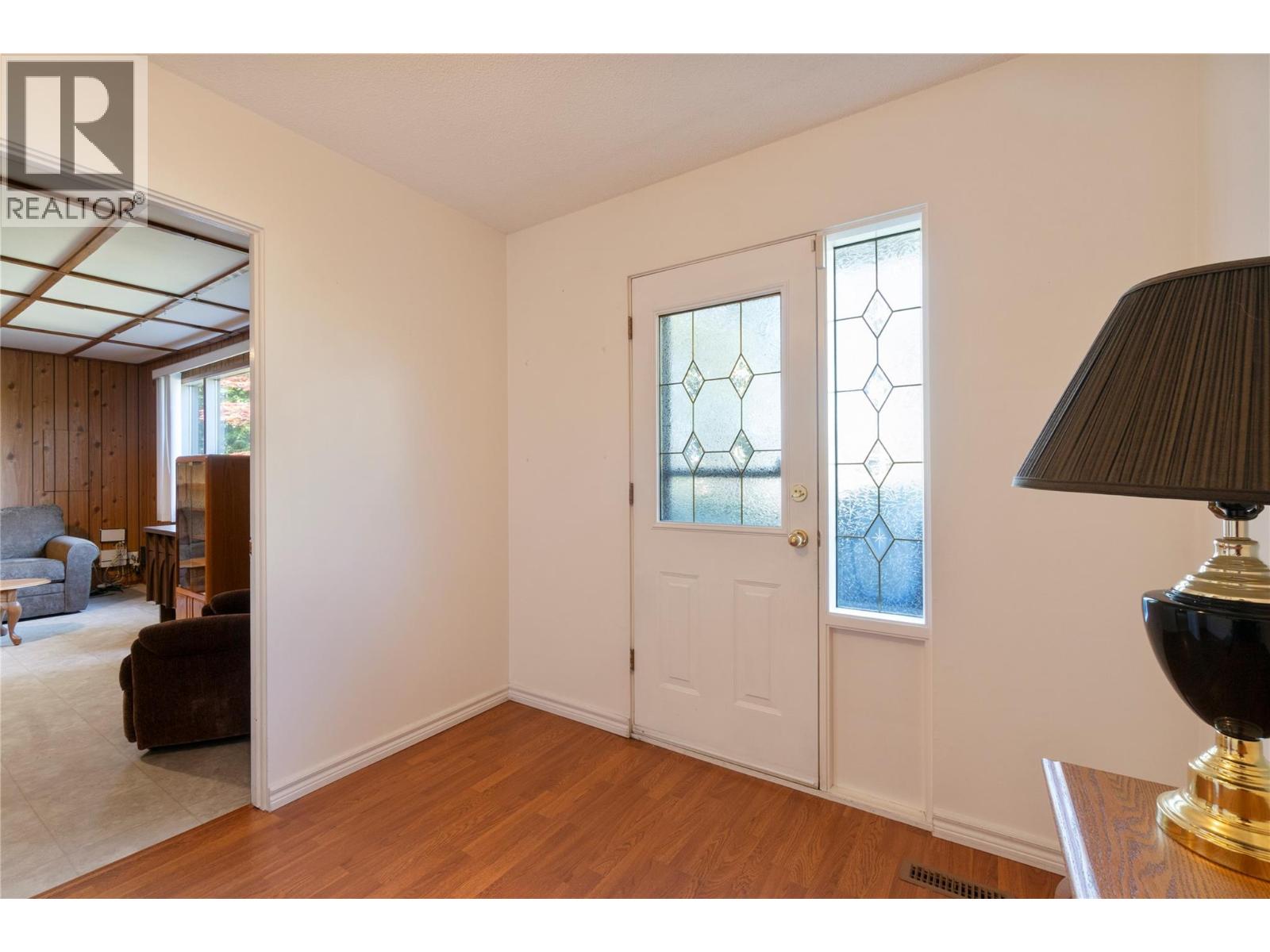  170 25th Street Northeast, Salmon Arm