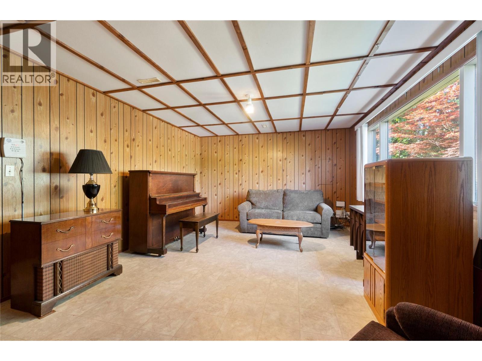  170 25th Street Northeast, Salmon Arm