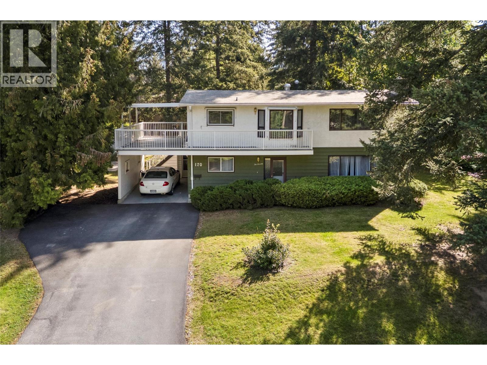  170 25th Street Northeast, Salmon Arm