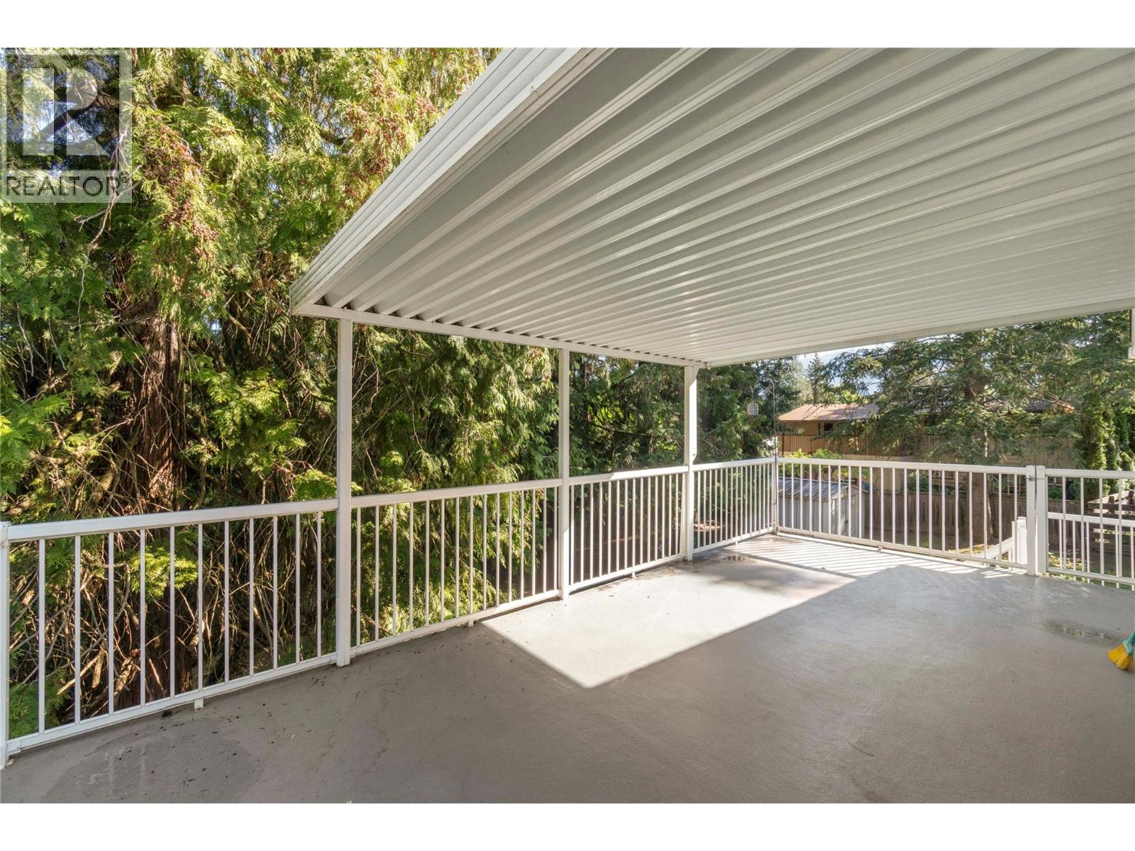  170 25th Street Northeast, Salmon Arm
