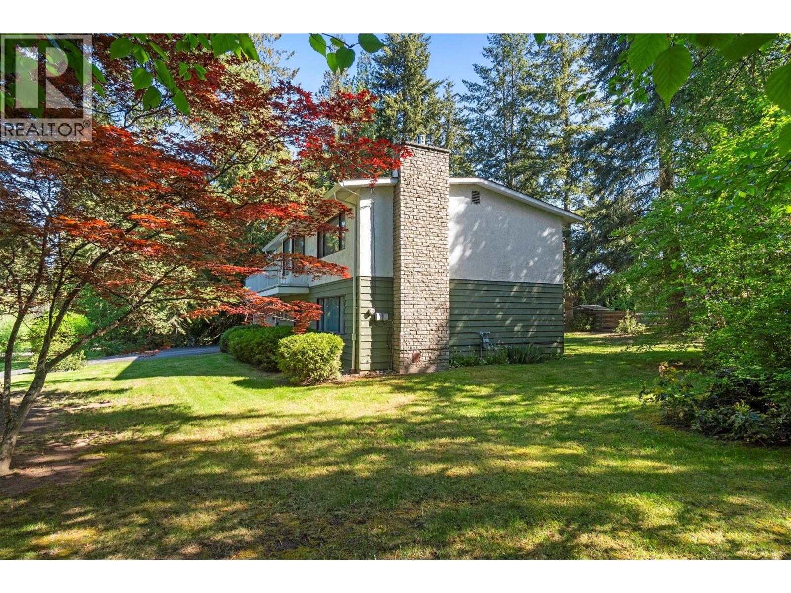  170 25th Street Northeast, Salmon Arm