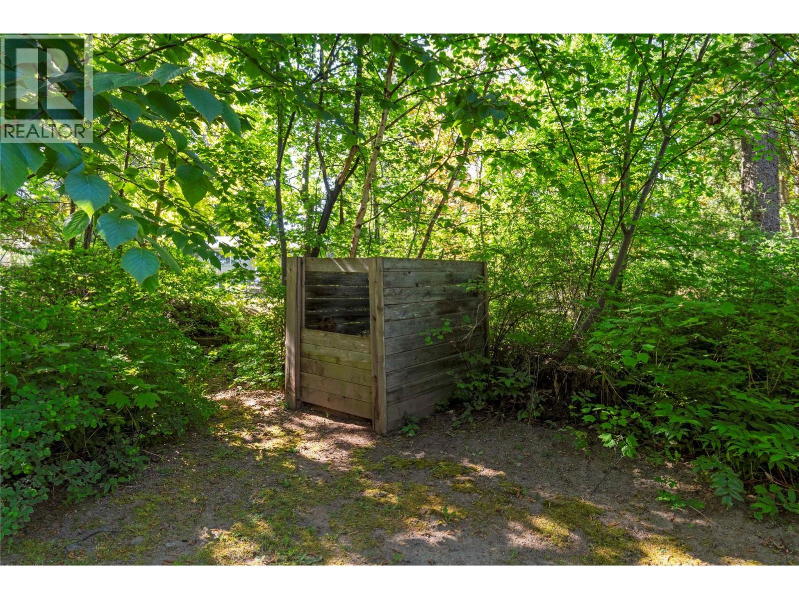  170 25th Street Northeast, Salmon Arm