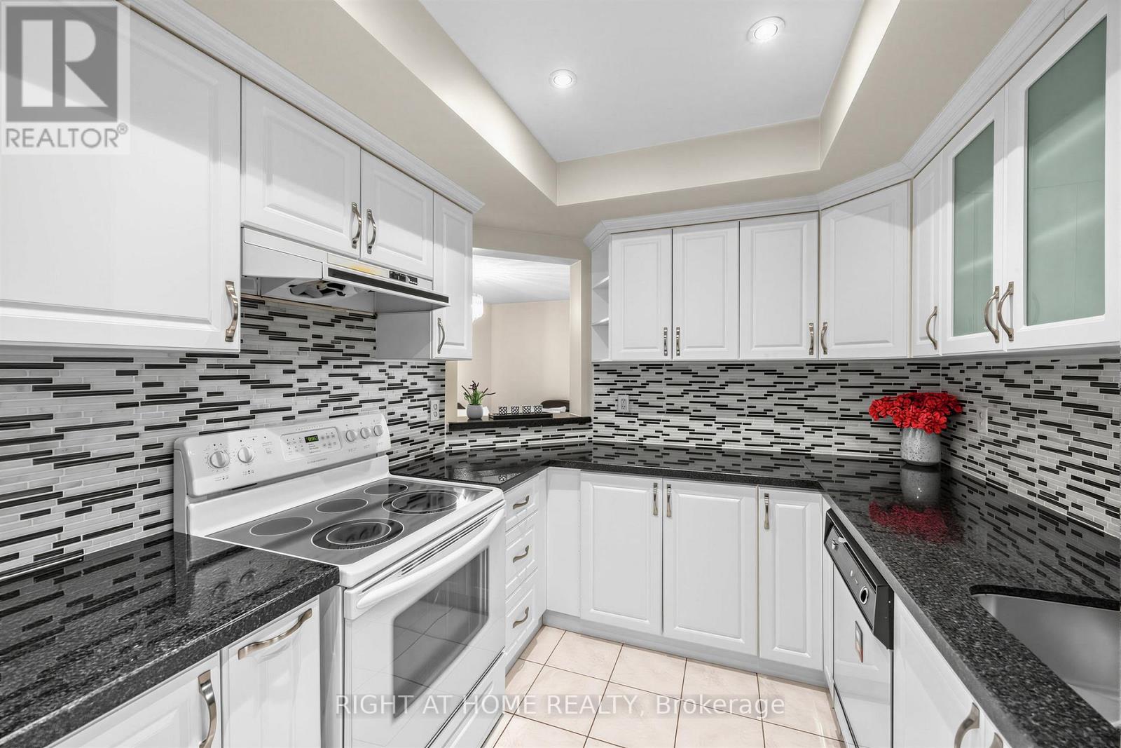 5512 WHISTLER CRESCENT - 11