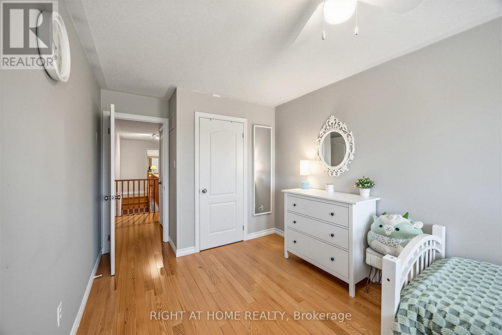5512 WHISTLER CRESCENT - 24