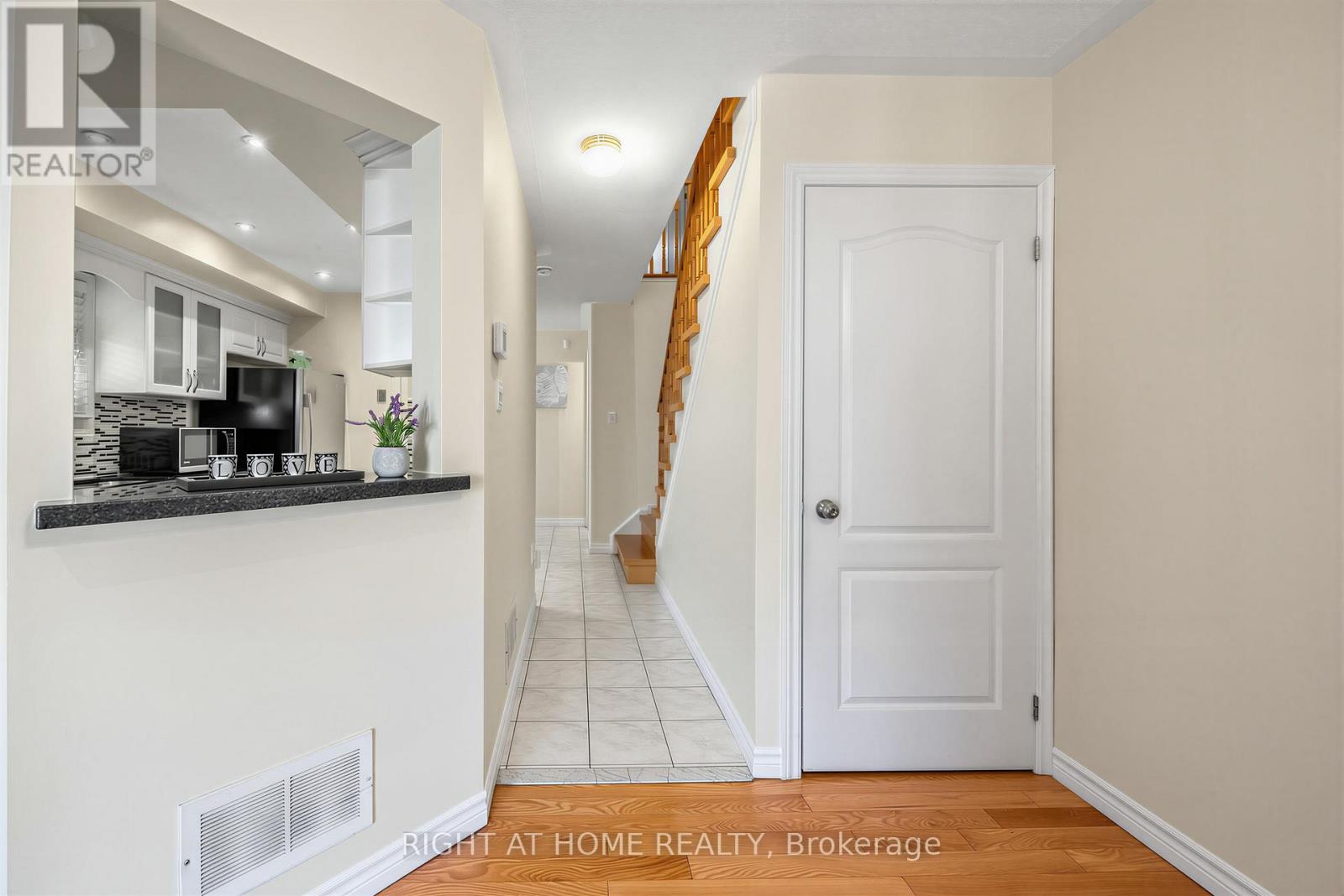 5512 WHISTLER CRESCENT - 9