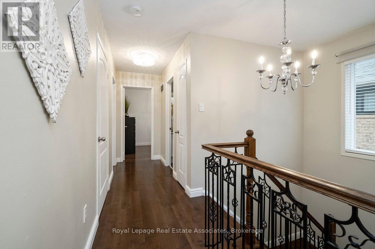 7321 SANDHURST DRIVE - 19