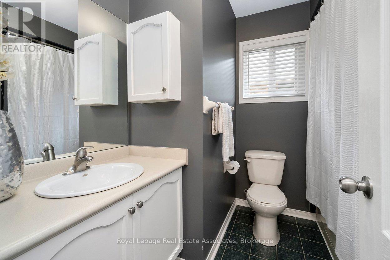 7321 SANDHURST DRIVE - 20