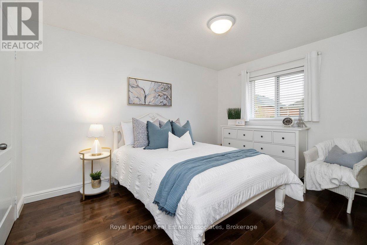 7321 SANDHURST DRIVE - 21