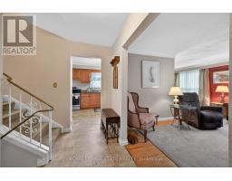 Primary Bedroom - 582 Woodview Road, Burlington, ON L7N3A1 Photo 6
