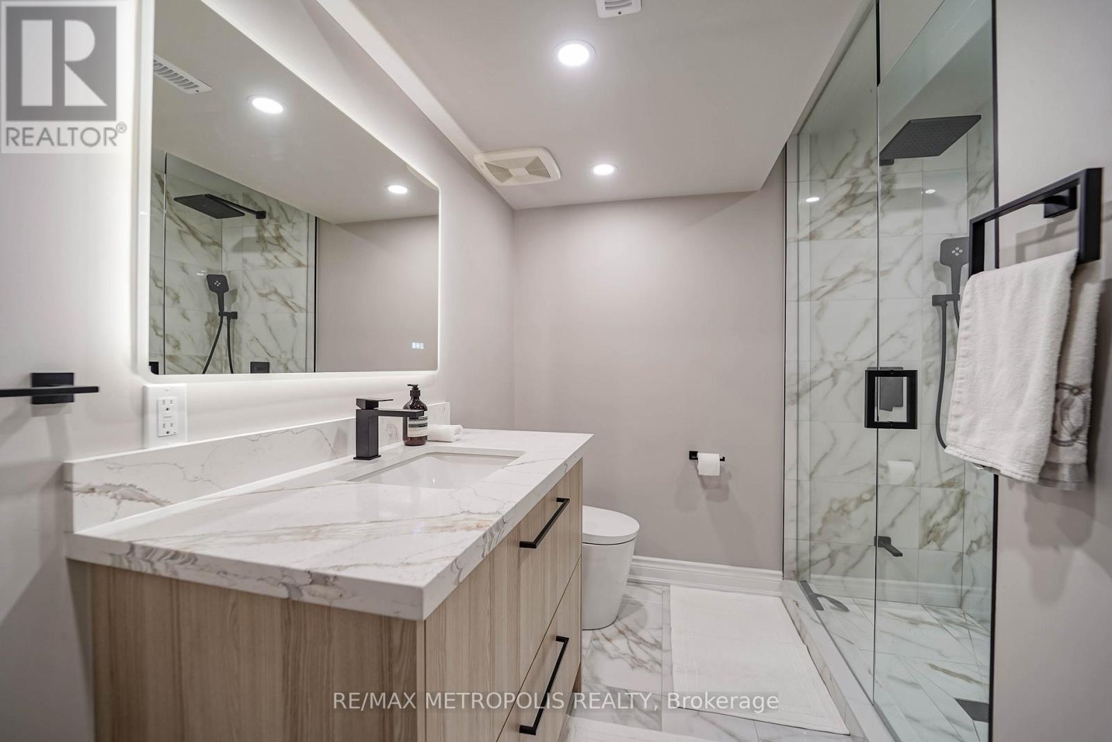 4392 GRASSLAND CRESCENT - 28