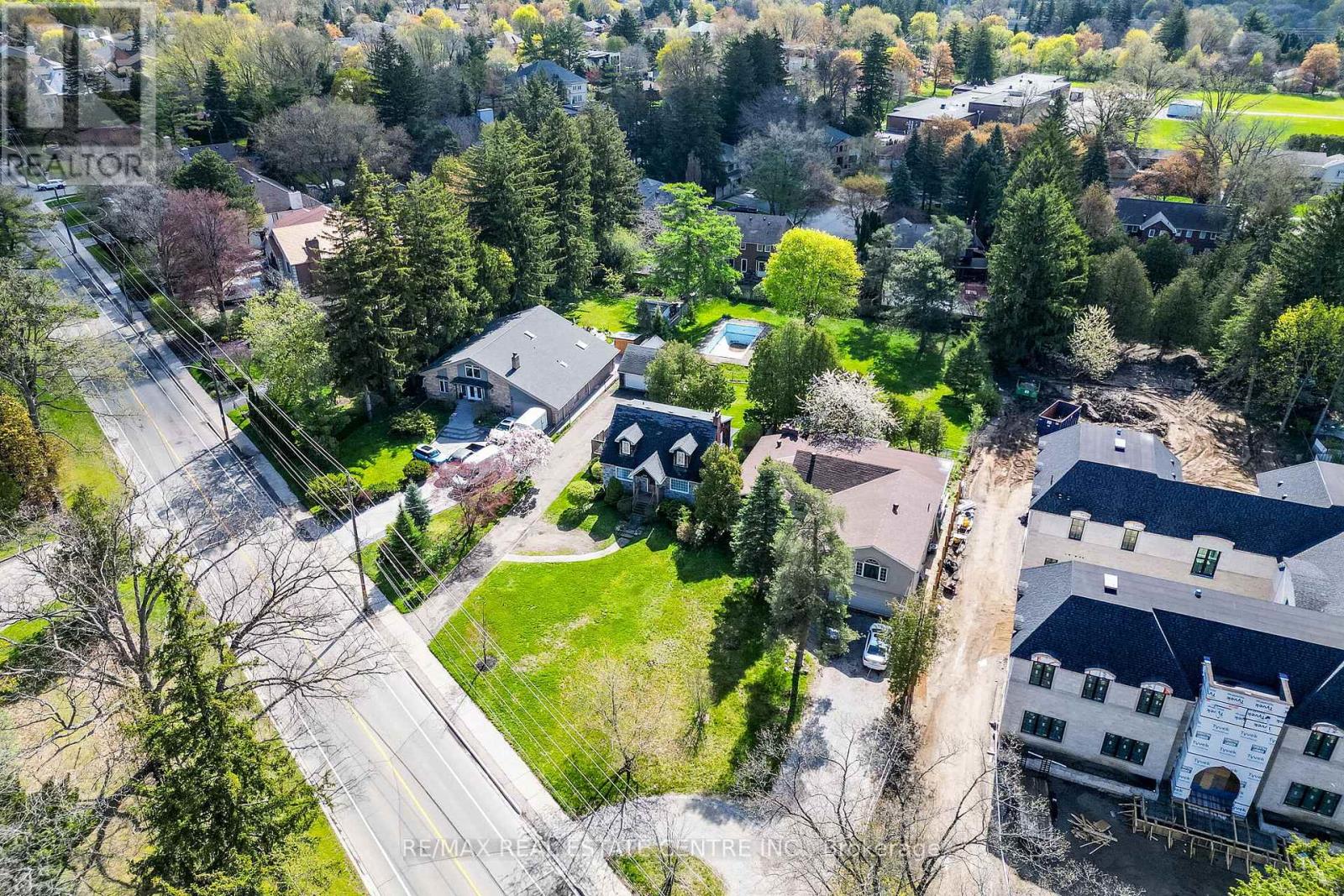 2212 MISSISSAUGA ROAD - 15