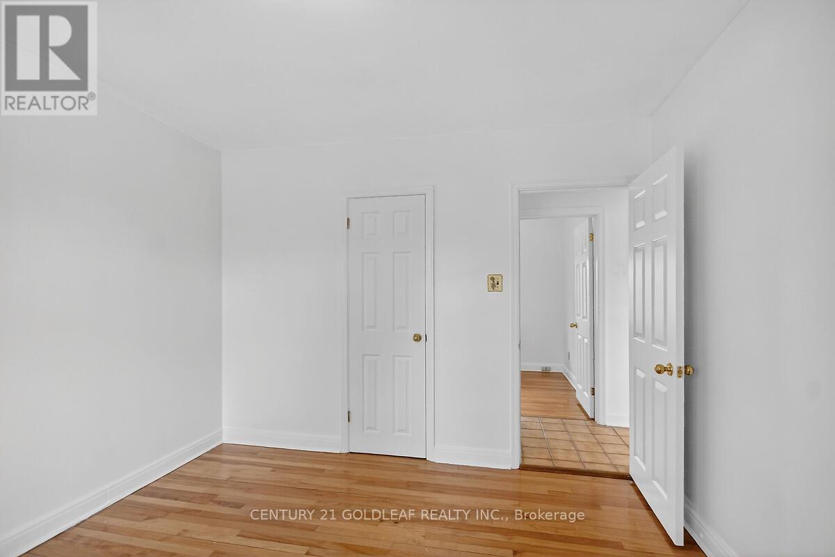 13 CROWNHILL STREET - 23